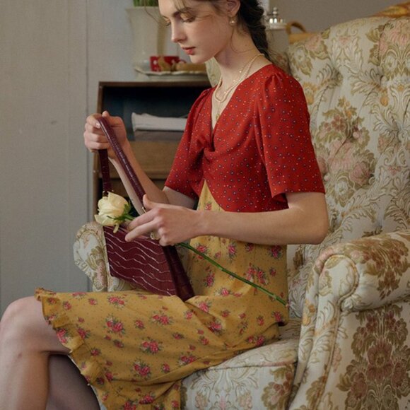 Amethyst V-Neck Floral Dress - Picture 2 of 2